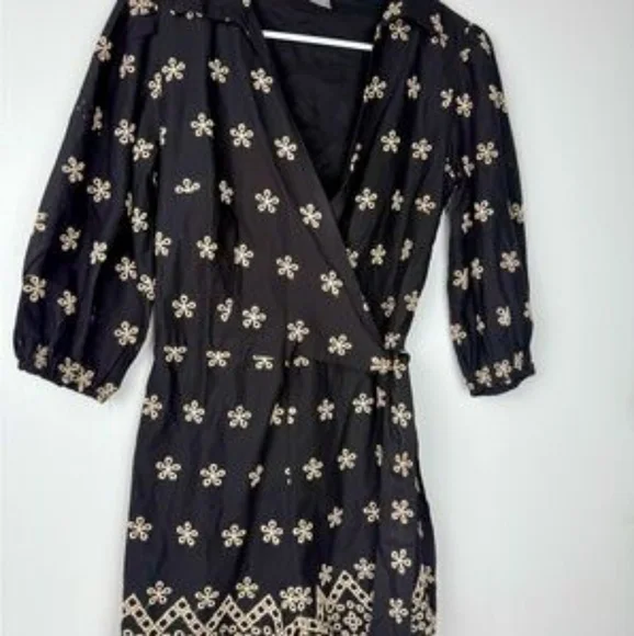 Venus Floral Embroidered Surplice Mini Romper Cream Blk 3/4 Slvs Waist Tie Sz 10 - Picture 3 of 16